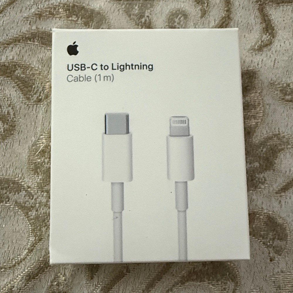 Apple USB-C to Lightning Cable (1m) - White